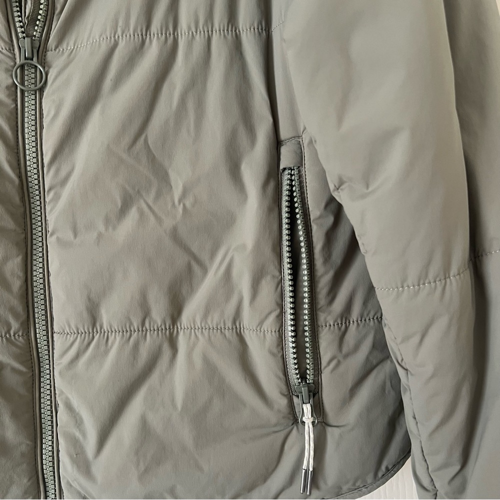Vuori pistachio insulated jacket Sz Small - Picture 4 of 9